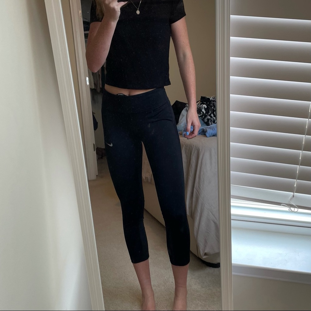 Cropped Nike running leggings